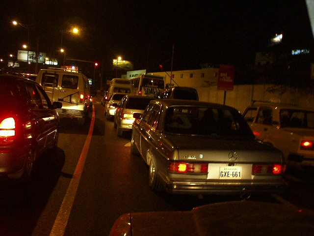 Guayaquil, Nacht, Stau