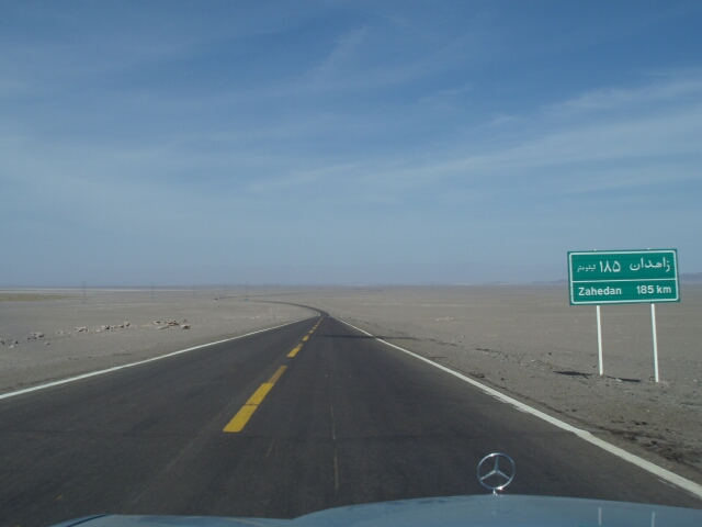 Zahedan 185 km